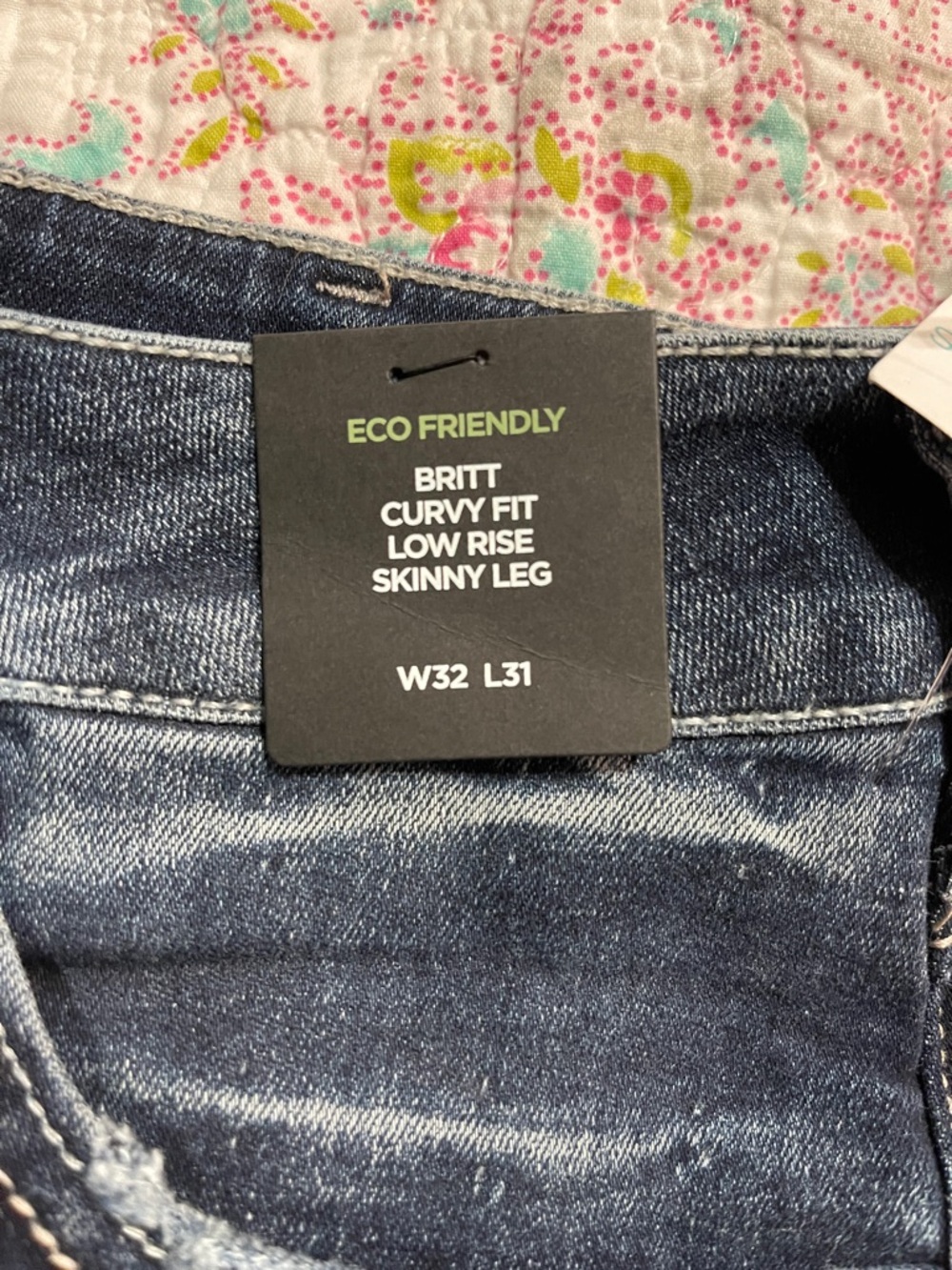 Women’s Silver Dark Wash Blue Jeans - 2 pairs - Picture 3 of 7